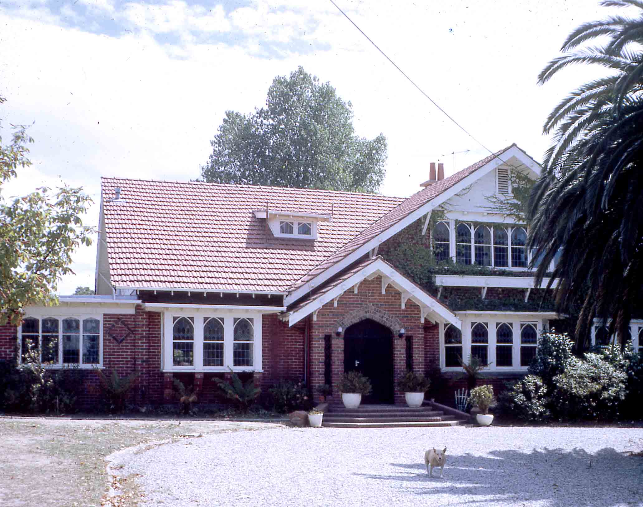 An early Wallara facility building.